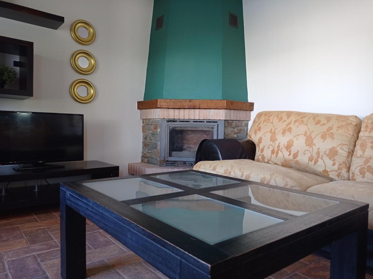 Chalet La Primera Piedra โกนิล เด ลาฟรอนเตรา ภายนอก รูปภาพ